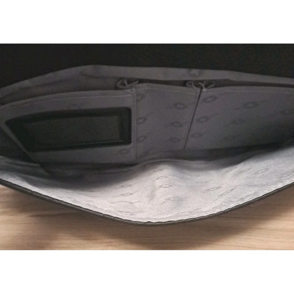 Swiss Gear Laptop Messenger Shoulder Bag Multi Compartment Briefcase 16